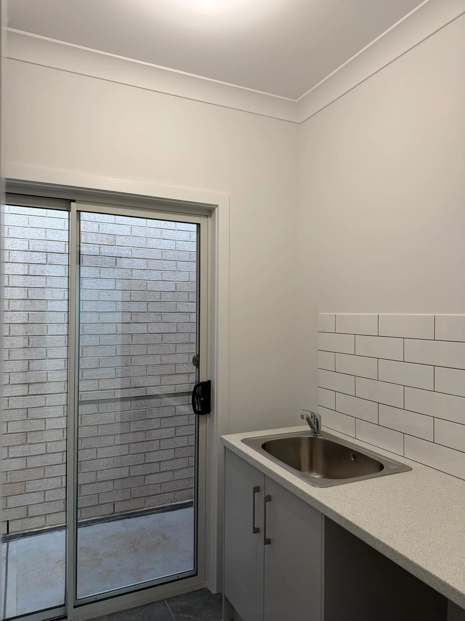 Professional interior wall painting in Professional interior wall painting in Adelaide by SA Prep and Paint Services.